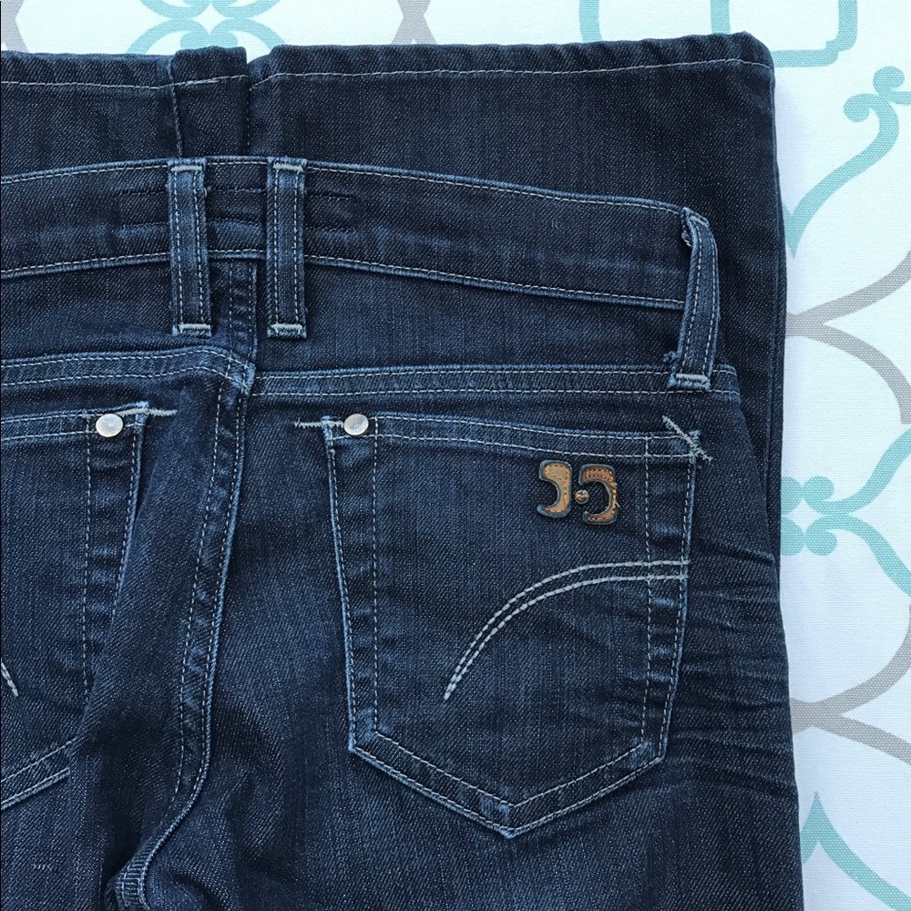 💙👖CUTE DARK JOE’S JEANS👖💙25 0 29” Whiskering!! - Picture 2 of 8